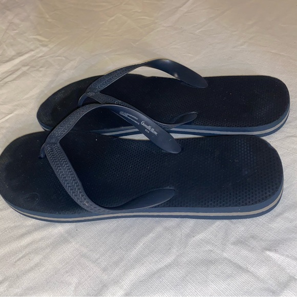 FREE Good Fellow Mens Brent Flip Flop Sandals - read details - Picture 4 of 7